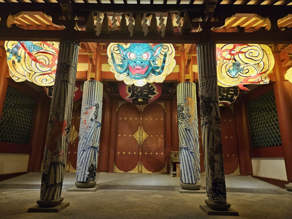 Night view of the illuminated Flying Dragon Nebuta at the Romon Gate during Dazaifu Tenmangu’s Special Exam Success Festival.