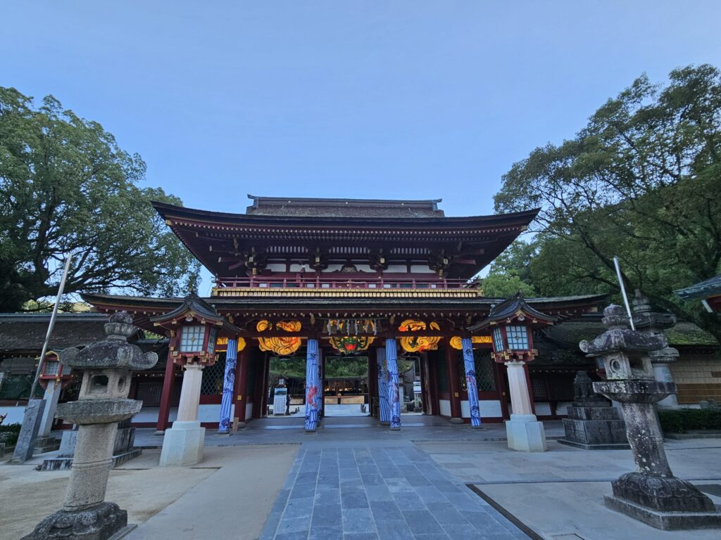 Fukuoka’s Dazaifu Tenmangu Shrine Romon Gate decorated with a special dragon nebuta display during the peak season for exam-success prayers.